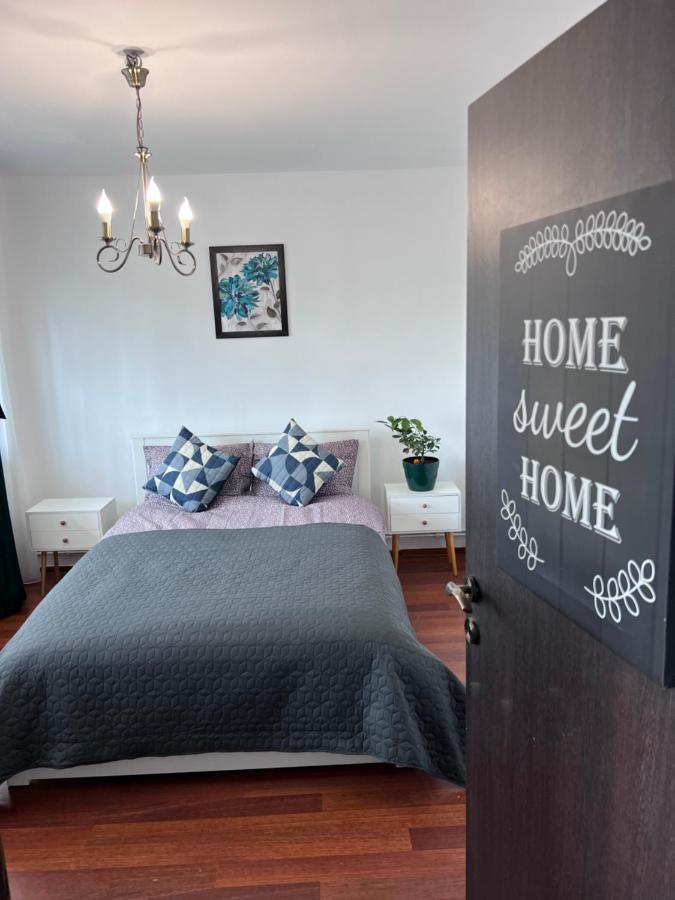 3 Rooms Apartment Palace View Яш Екстериор снимка
