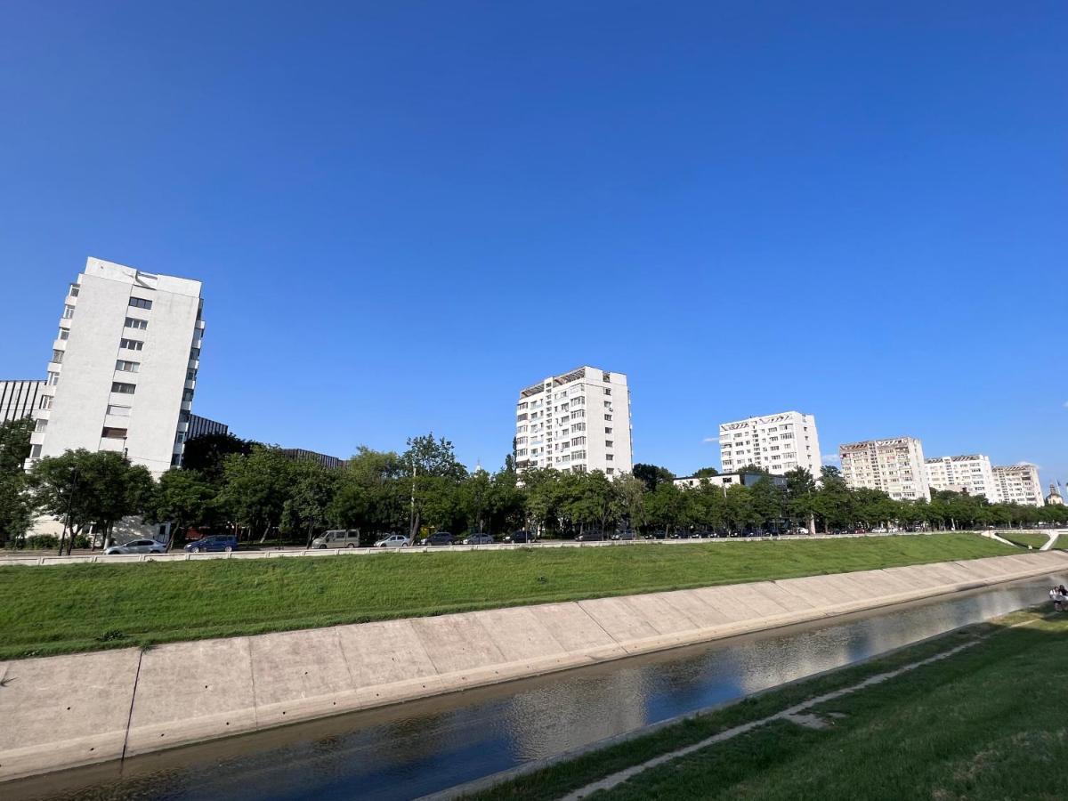 3 Rooms Apartment Palace View Яш Екстериор снимка