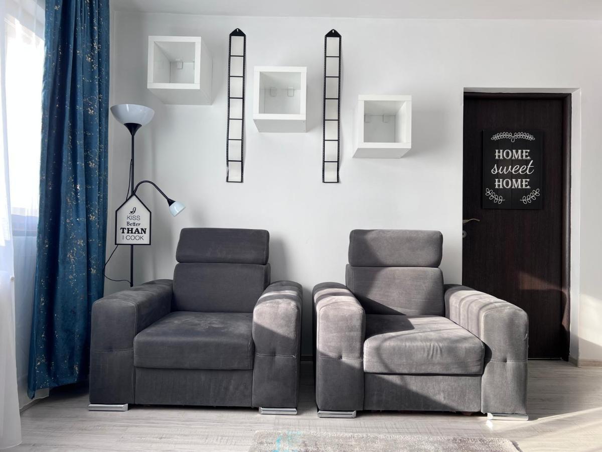 3 Rooms Apartment Palace View Яш Екстериор снимка