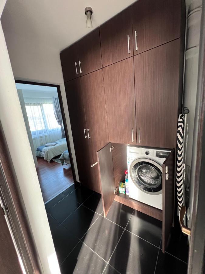 3 Rooms Apartment Palace View Яш Екстериор снимка